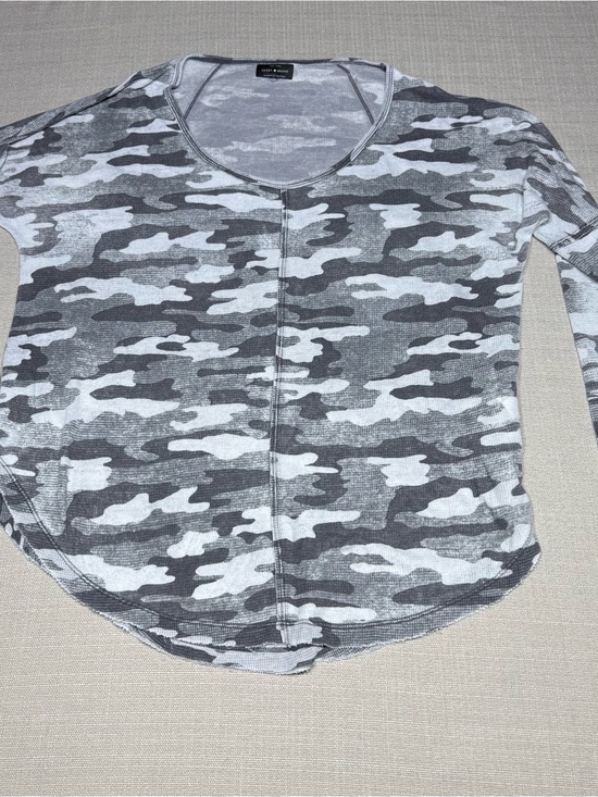 Lucky Brand Tops - Lucky Brand Grey Camouflage Long Sleeve Tee
